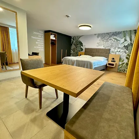 Hotel apartamentowy Business By Tinschert Schwertberg