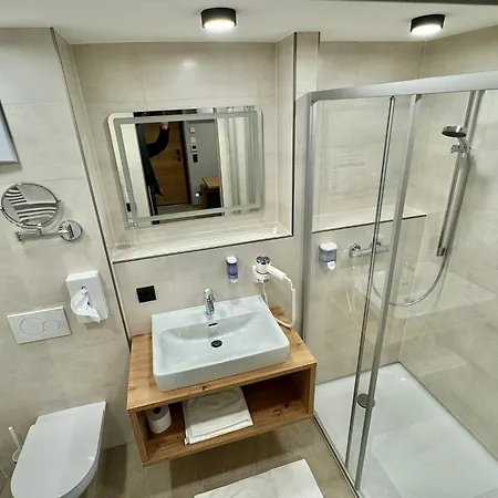 Business By Tinschert